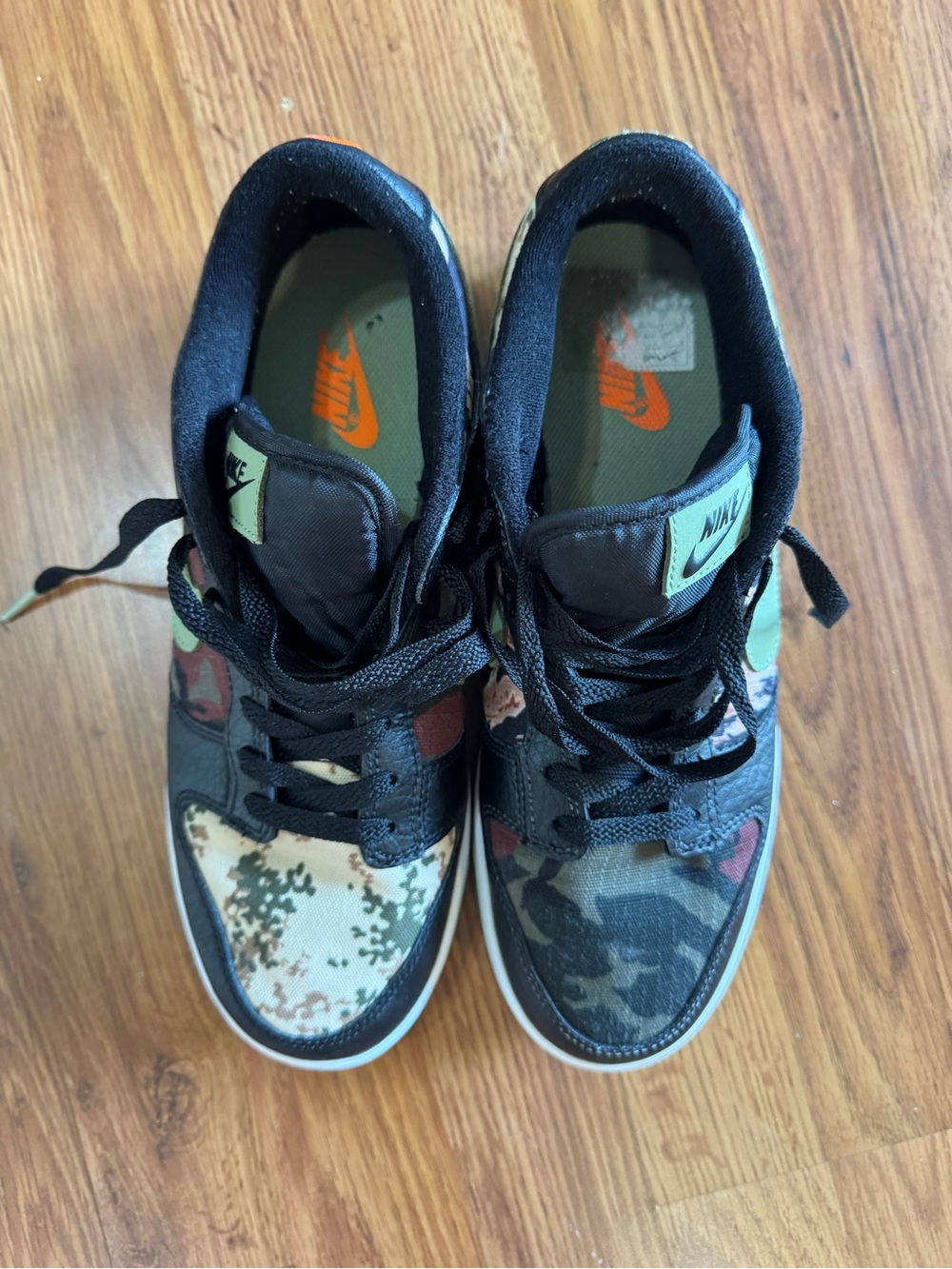 Nike Dunk Low SE Black Multi-Camo – Size 8.5